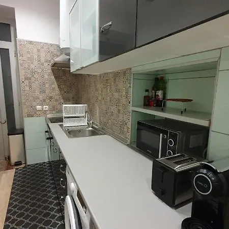 Apartment Bela 3 *